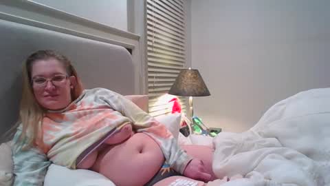 Snapshot of dixie_comanche chatting on January 6, 7:20 am dixie_comanche online show from January 6, 7:20 am