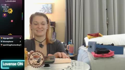 Snapshot of dixie_comanche chatting on March 7, 2:25 am dixie_comanche online show from March 7, 2:25 am