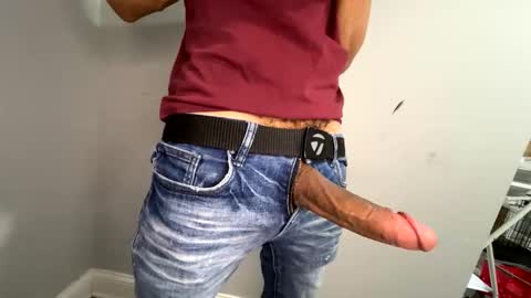 Snapshot of dixkzilla chatting on March 13, 3:18 pm dixkzilla online show from March 13, 3:18 pm