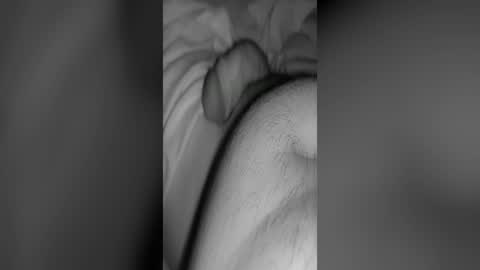 Snapshot of dixollo chatting on July 5, 5:47 am DickMaster online show from July 5, 5:47 am