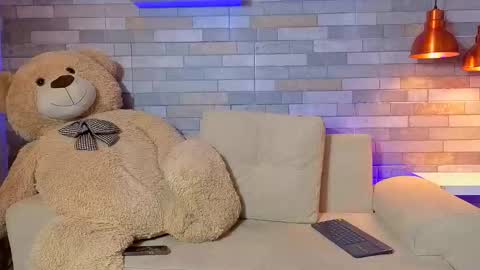 DixyPalmer online show from June 8, 7:03 pm