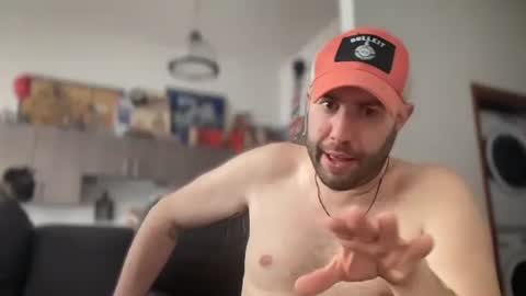 Snapshot of dj_chaterbate chatting on February 2, 7:12 pm DJ Chaterbate online show from February 2, 7:12 pm