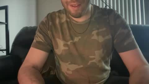 Snapshot of dj_chaterbate chatting on February 20, 9:04 pm DJ Chaterbate online show from February 20, 9:04 pm