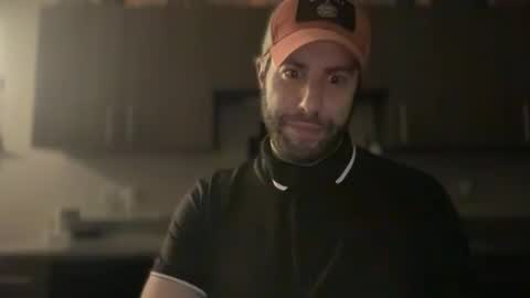 Snapshot of dj_chaterbate chatting on March 22, 2:15 am DJ Chaterbate online show from March 22, 2:15 am