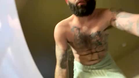 Snapshot of djayuncuttt chatting on November 30, 4:44 pm djayuncuttt online show from November 30, 4:44 pm