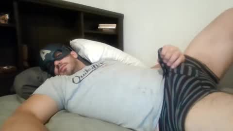 Snapshot of djbigfish24 chatting on January 1, 6:37 am djbigfish24 online show from January 1, 6:37 am