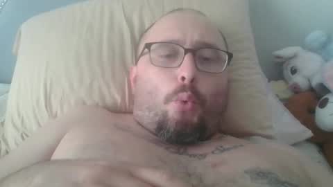 Snapshot of djmixxx89420 chatting on December 20, 9:55 pm djmixxx89420 online show from December 20, 9:55 pm