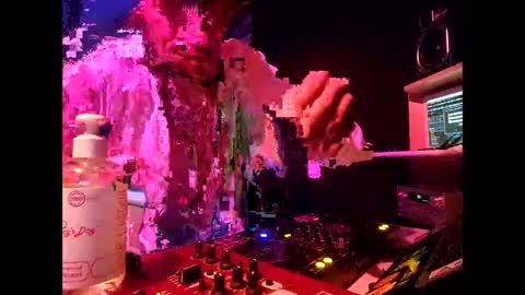 sandrock online show from May 10, 7:30 pm