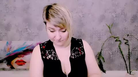 djullia online show from April 24, 7:22 am