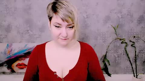 djullia online show from April 25, 5:10 am