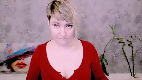 djullia online show from April 25, 1:41 pm