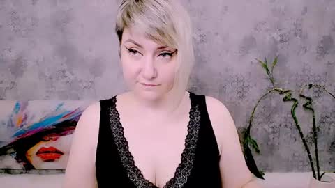 djullia online show from June 26, 6:51 am