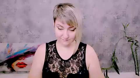 djullia online show from August 2, 5:06 am