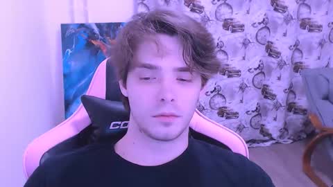 Snapshot of dmitryromanov chatting on November 30, 2:59 am Dead A online show from November 30, 2:59 am