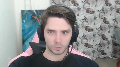 Snapshot of dmitryromanov chatting on December 21, 3:08 pm Dead A online show from December 21, 3:08 pm