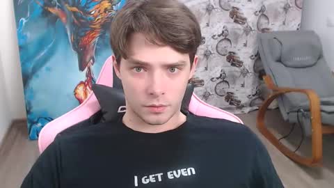 Snapshot of dmitryromanov chatting on January 6, 2:48 am Dead A online show from January 6, 2:48 am