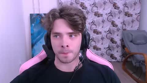 Snapshot of dmitryromanov chatting on January 16, 8:57 pm Dead A online show from January 16, 8:57 pm