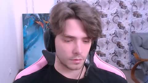 Snapshot of dmitryromanov chatting on January 17, 9:03 am Dead A online show from January 17, 9:03 am