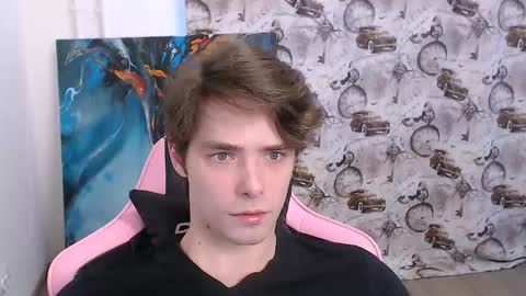 Snapshot of dmitryromanov chatting on February 18, 8:43 am Dead A online show from February 18, 8:43 am