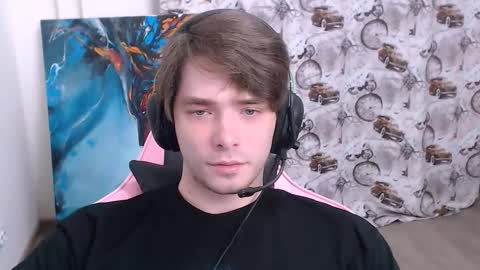 Snapshot of dmitryromanov chatting on February 21, 3:40 am Dead A online show from February 21, 3:40 am