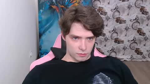 Snapshot of dmitryromanov chatting on February 27, 6:52 pm Dead A online show from February 27, 6:52 pm