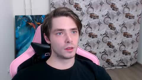 Snapshot of dmitryromanov chatting on March 17, 1:21 am Dead A online show from March 17, 1:21 am