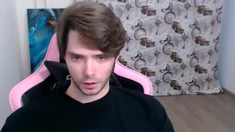 Snapshot of dmitryromanov chatting on March 20, 4:06 am Dead A online show from March 20, 4:06 am