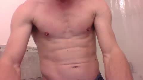 Snapshot of dngl264699 chatting on December 8, 5:18 am ImperviousAnchored online show from December 8, 5:18 am