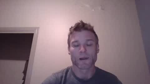 Snapshot of dngl264699 chatting on December 15, 8:29 am ImperviousAnchored online show from December 15, 8:29 am