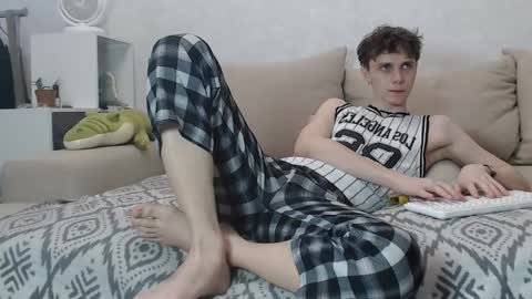 Alex online show from December 6, 6:50 pm