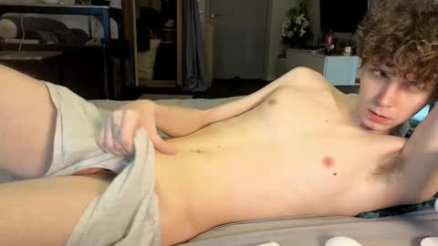 Alex online show from December 15, 7:34 am