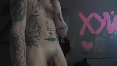 Snapshot of doenits chatting on November 4, 4:28 pm doenits online show from November 4, 4:28 pm