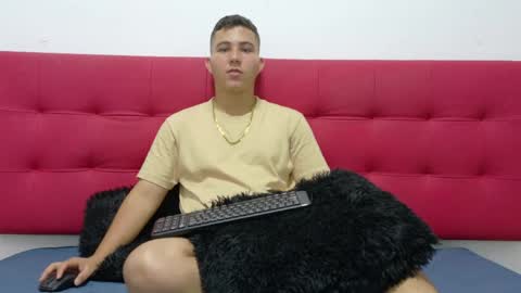 Snapshot of dogerman_01 chatting on May 16, 11:31 am 01 online show from May 16, 11:31 am