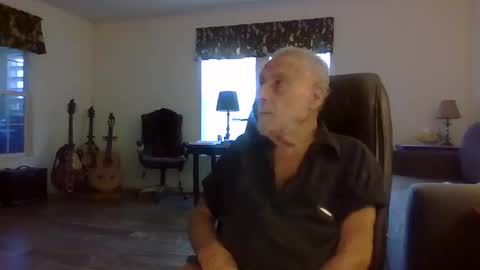 dogluc7 online show from December 3, 8:50 pm