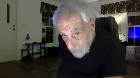 dogluc7 online show from December 5, 1:36 am