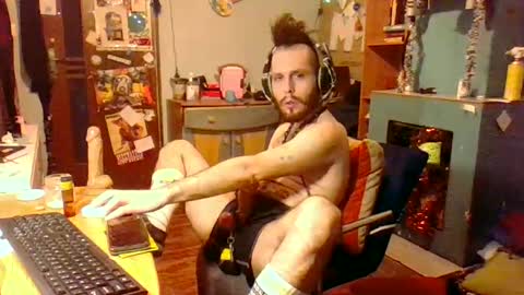 dogwithamohawk online show from January 21, 3:43 pm