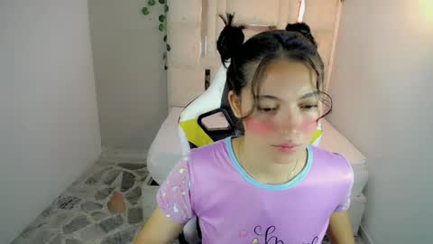 DOLCE XOXO online show from May 22, 2:01 pm