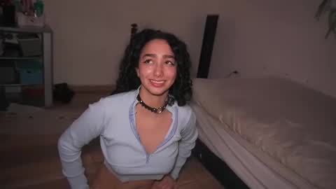 Snapshot of doll4you_ chatting on November 11, 2:39 pm Alice y Ros online show from November 11, 2:39 pm