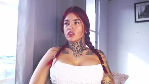 doll_and_thebrown online show from June 16, 12:30 pm
