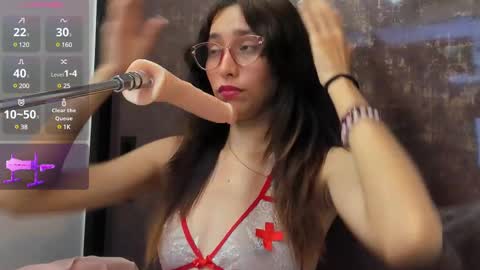 Snapshot of doll_bella_ chatting on March 11, 8:20 pm Bella online show from March 11, 8:20 pm