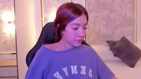 Snapshot of doll_eyeess_ chatting on September 19, 3:08 am D online show from September 19, 3:08 am