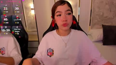 Snapshot of doll_eyeess_ chatting on October 11, 7:12 pm D online show from October 11, 7:12 pm