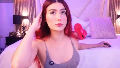 doll_kira_ online show from June 13, 3:10 pm