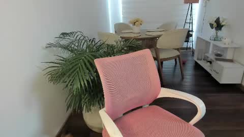 doll_oriana online show from June 25, 8:02 pm