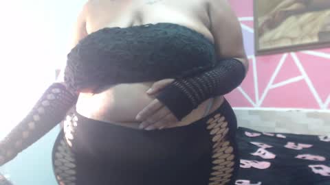 doll rihana online show from March 30, 9:38 pm