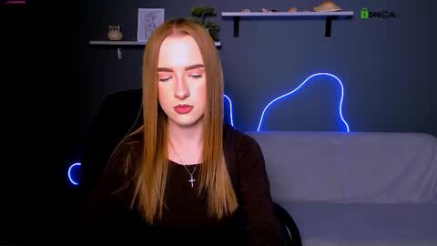 doll_vey online show from September 14, 6:51 pm