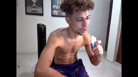 DollarHot30 online show from February 23, 3:04 am