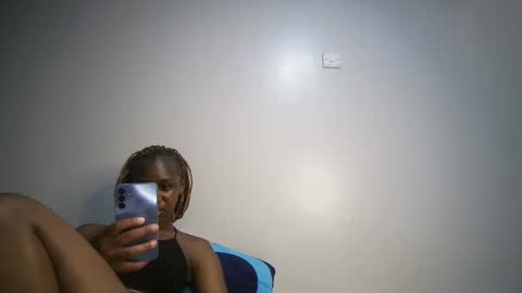 dollberry online show from December 7, 7:49 am