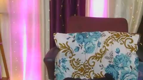 dolly_2 online show from July 3, 4:19 am