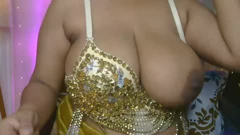 dolly_2 online show from July 7, 4:15 am
